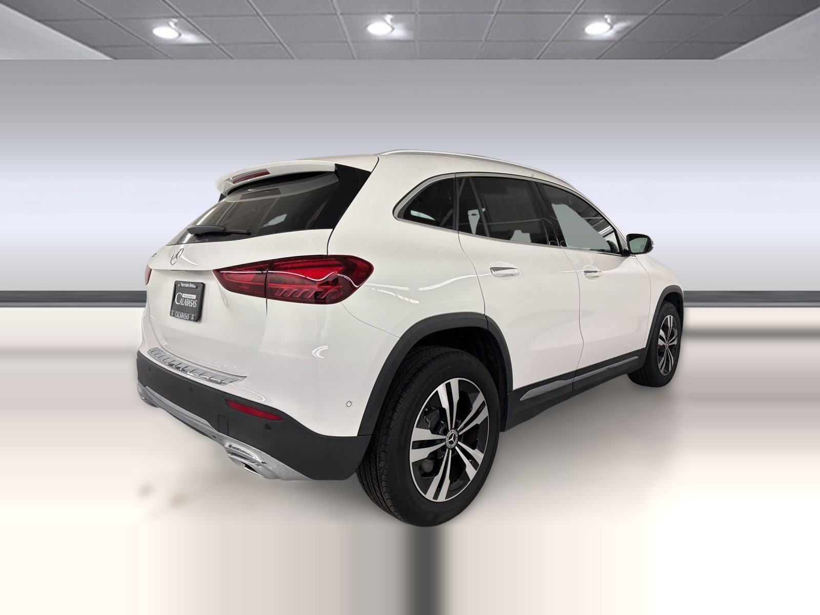 2025 Mercedes-Benz GLA 250 photo 3