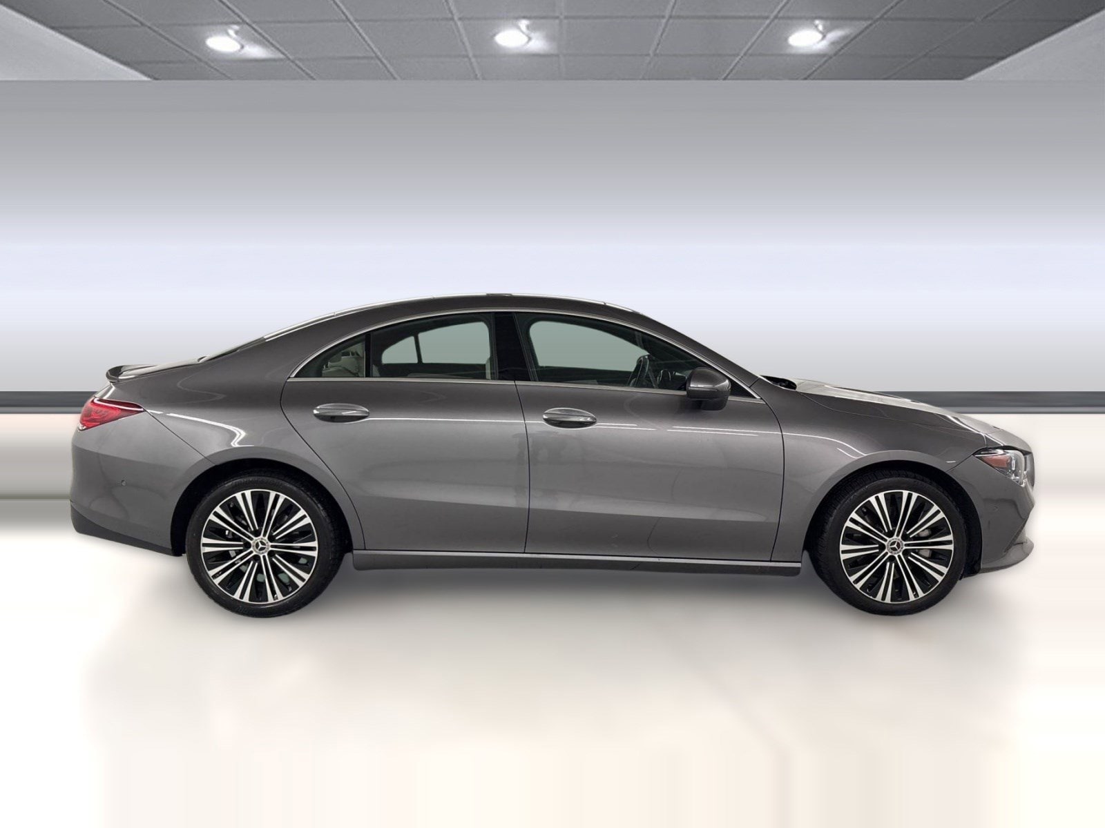 2023 Mercedes-Benz CLA 250 photo 3