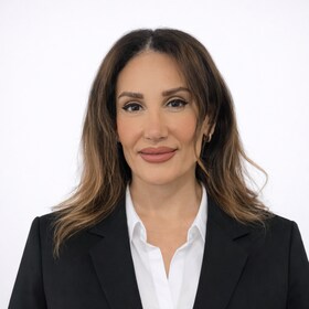 Staff member Sally Rezaeinazari from ID_e1a0cb