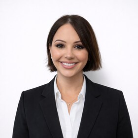 Staff member Mona Moradi from ID_e1a0cb