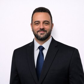 Staff member Robert Nazari from ID_e1a0cb