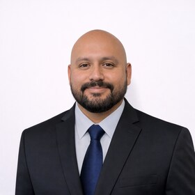 Staff member Jason Grijalva from ID_bd89e7