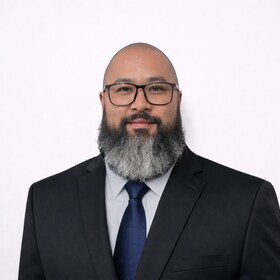 Staff member Andrew Tiangco from ID_bd89e7