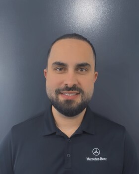 Staff member Navid Mahboubi from ID_7d134d12cc20