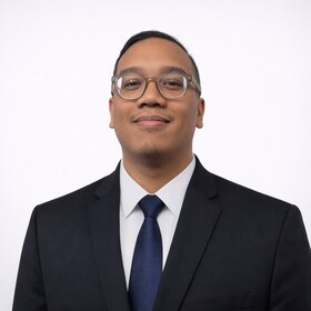 Staff member John Majaba from ID_e1a0cb