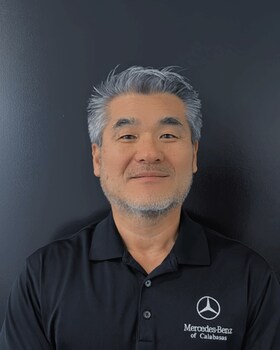 Staff member Sang Lee from ID_7d134d12cc20