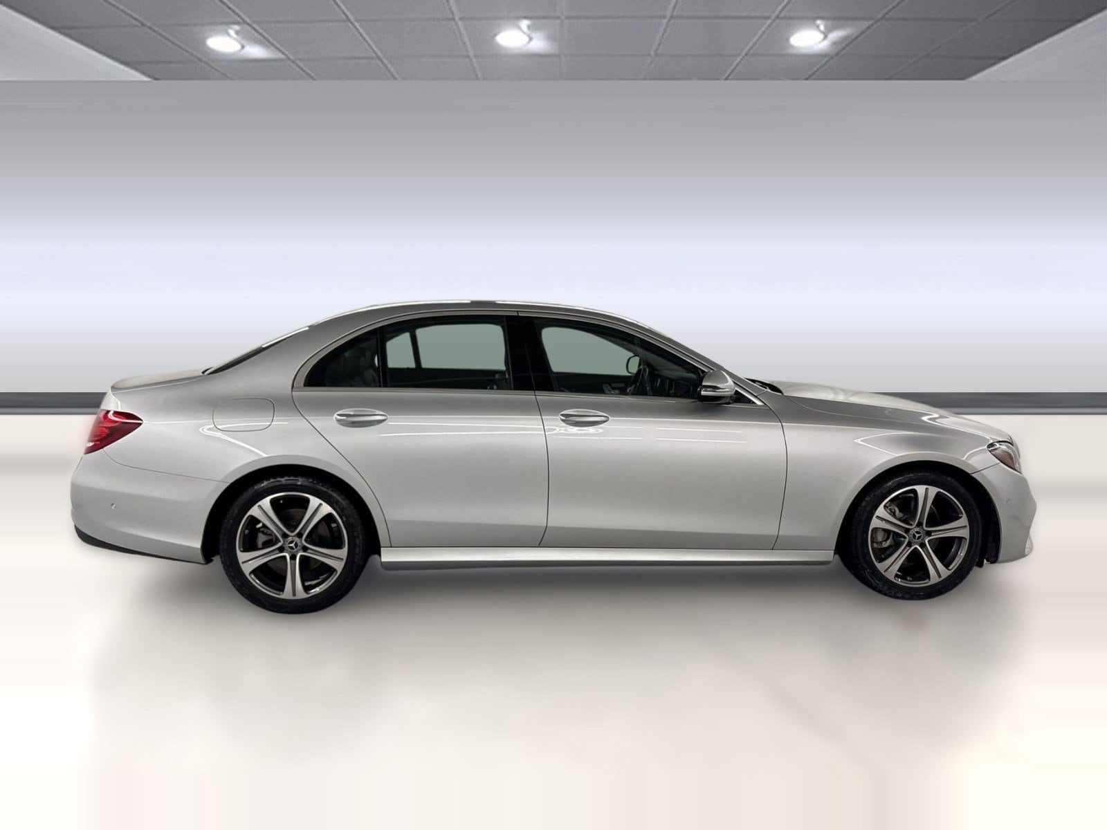 2018 Mercedes-Benz E-Class E 300 photo 3