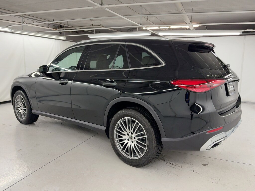 New 2026 Mercedes-Benz GLC 300 SUV