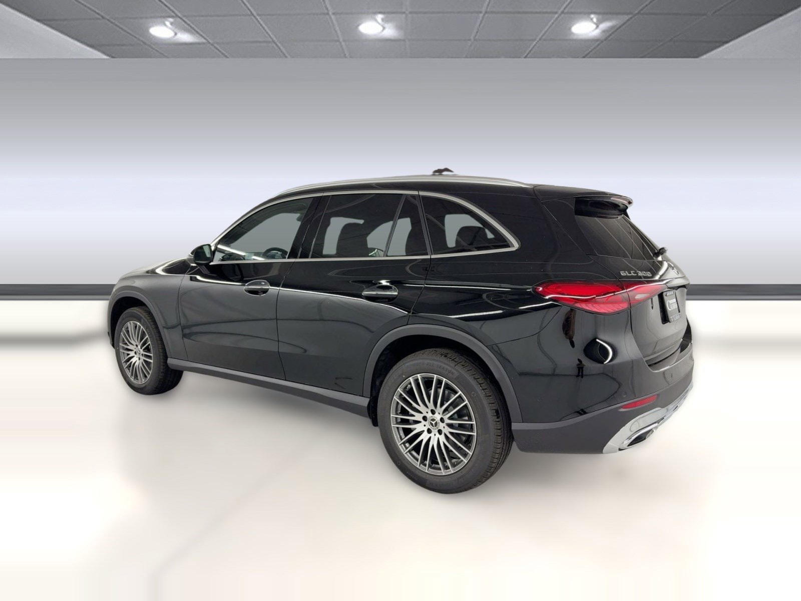 2026 Mercedes-Benz GLC 300 photo 2