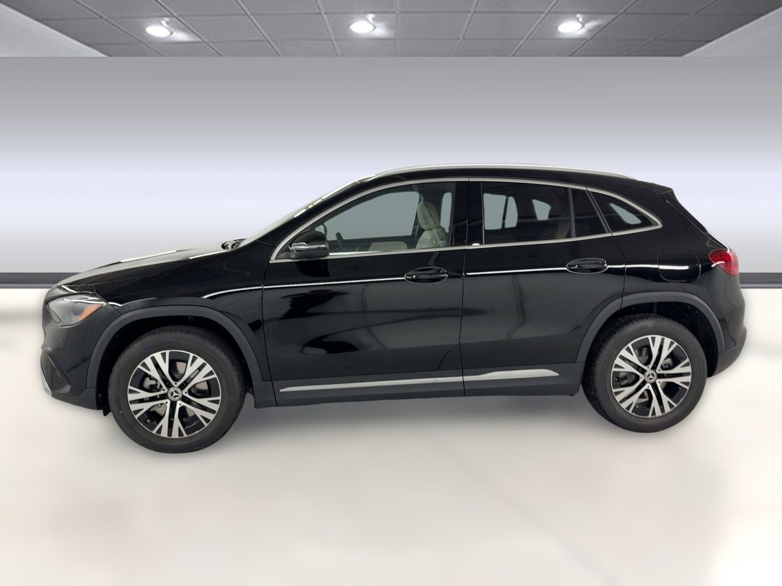 2026 Mercedes Benz GLA 250 photo 2