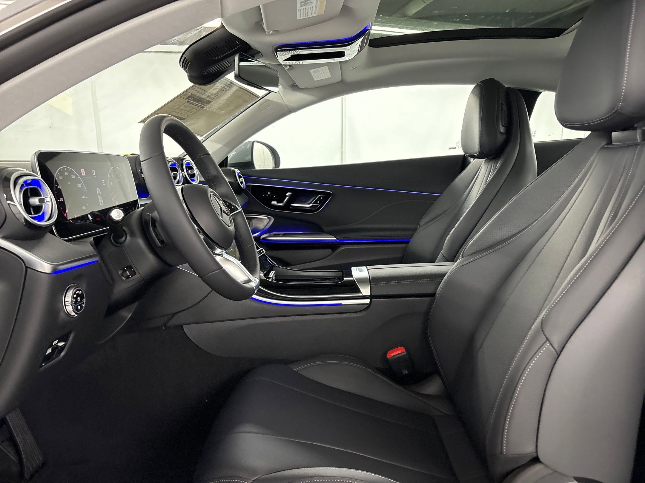 2026 Mercedes-Benz CLE 300 4MATIC photo 4