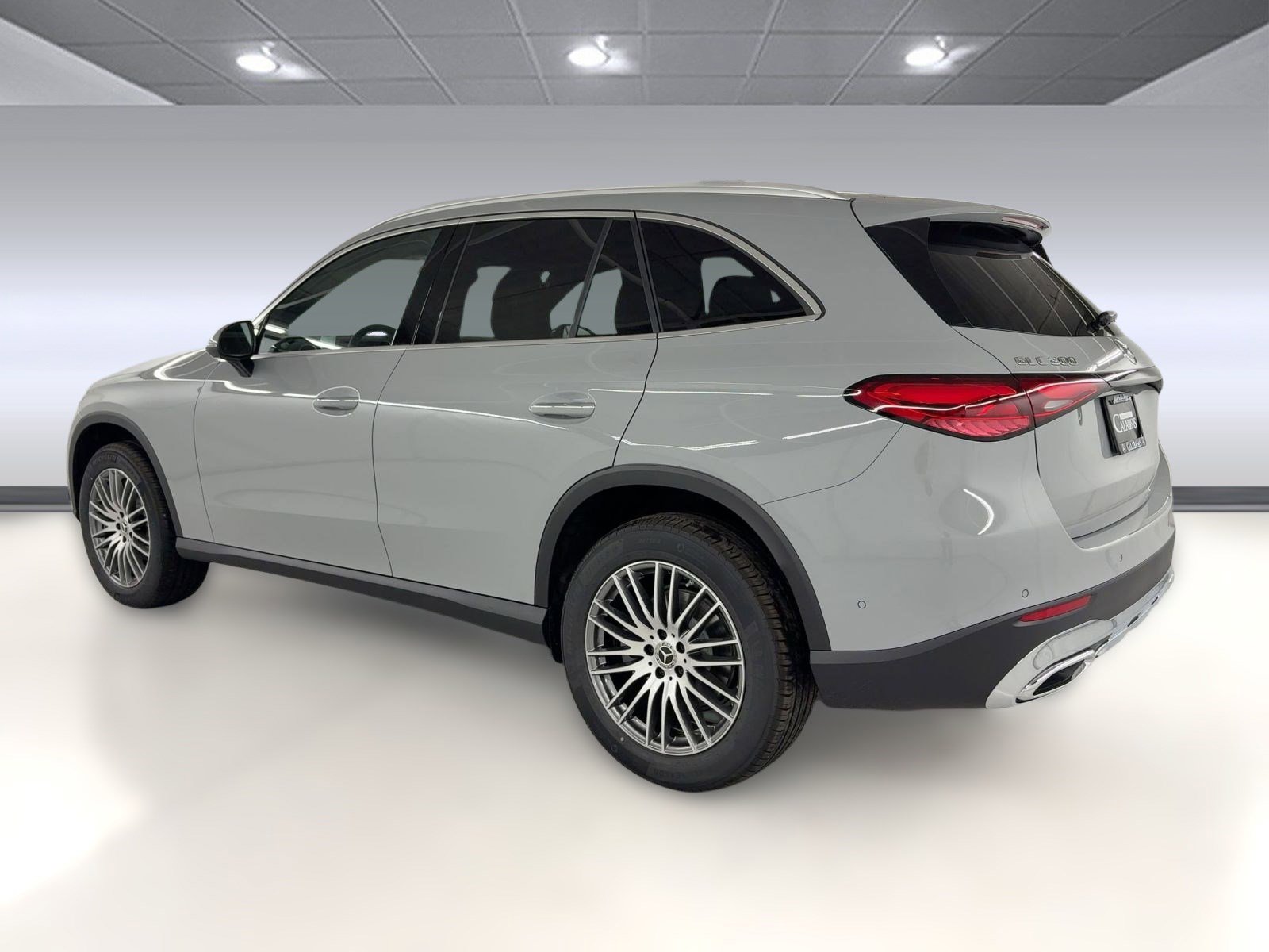 2026 Mercedes Benz GLC 300 photo 3