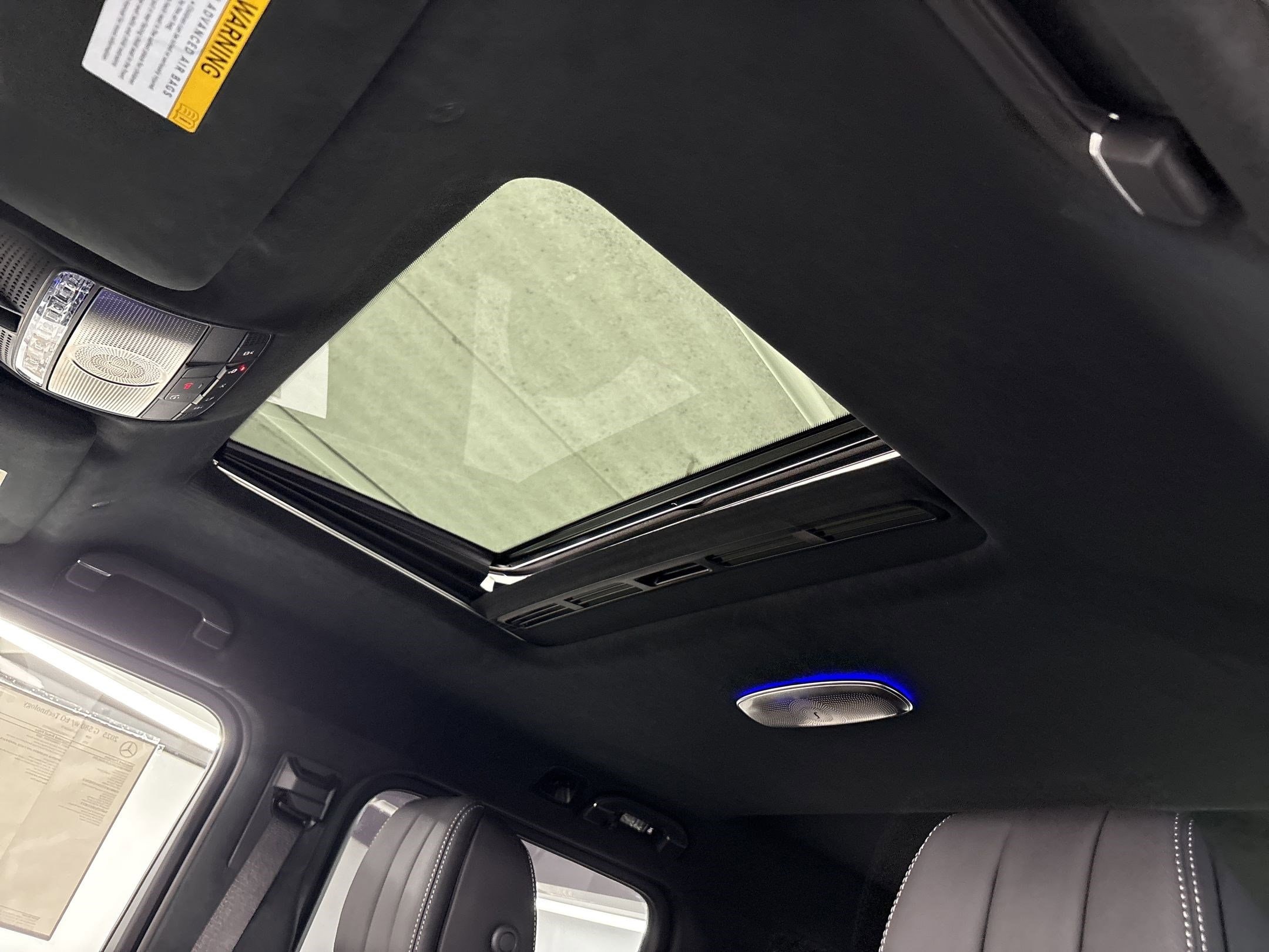 2025 Mercedes-Benz G-Class G580 - Photo 12
