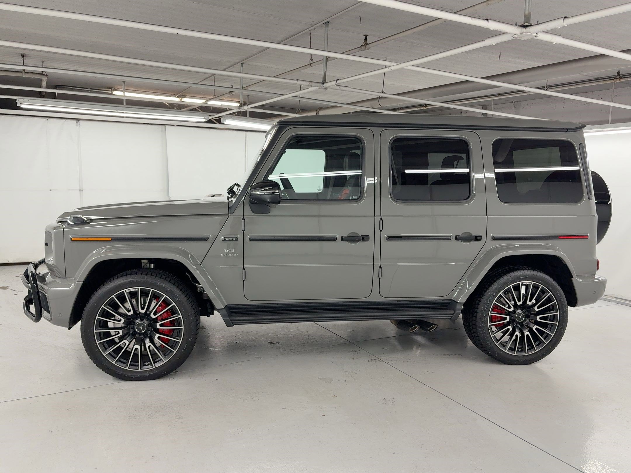 2026 Mercedes Benz G AMG 63 photo 2