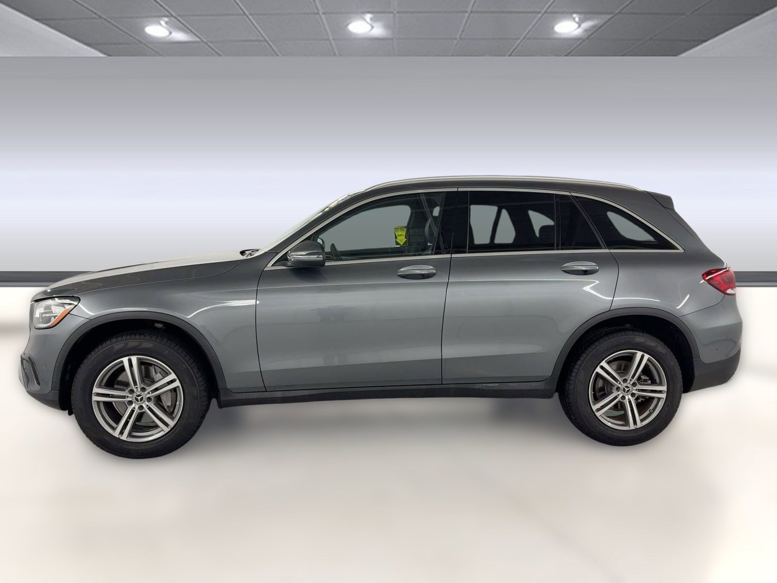 2022 Mercedes Benz GLC 300 photo 2