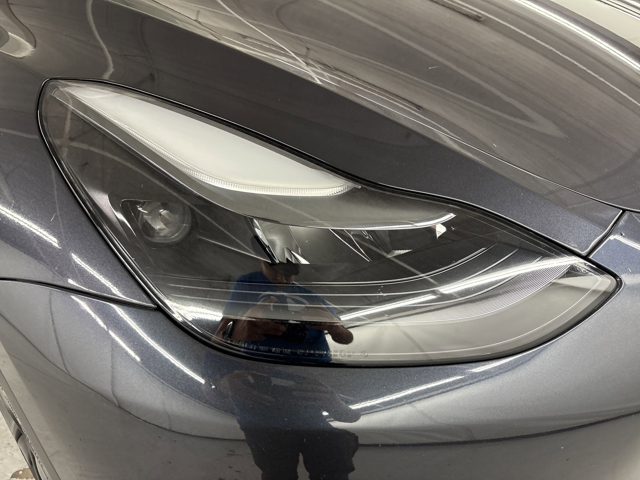 2024 Tesla Model Y Long Range photo 3