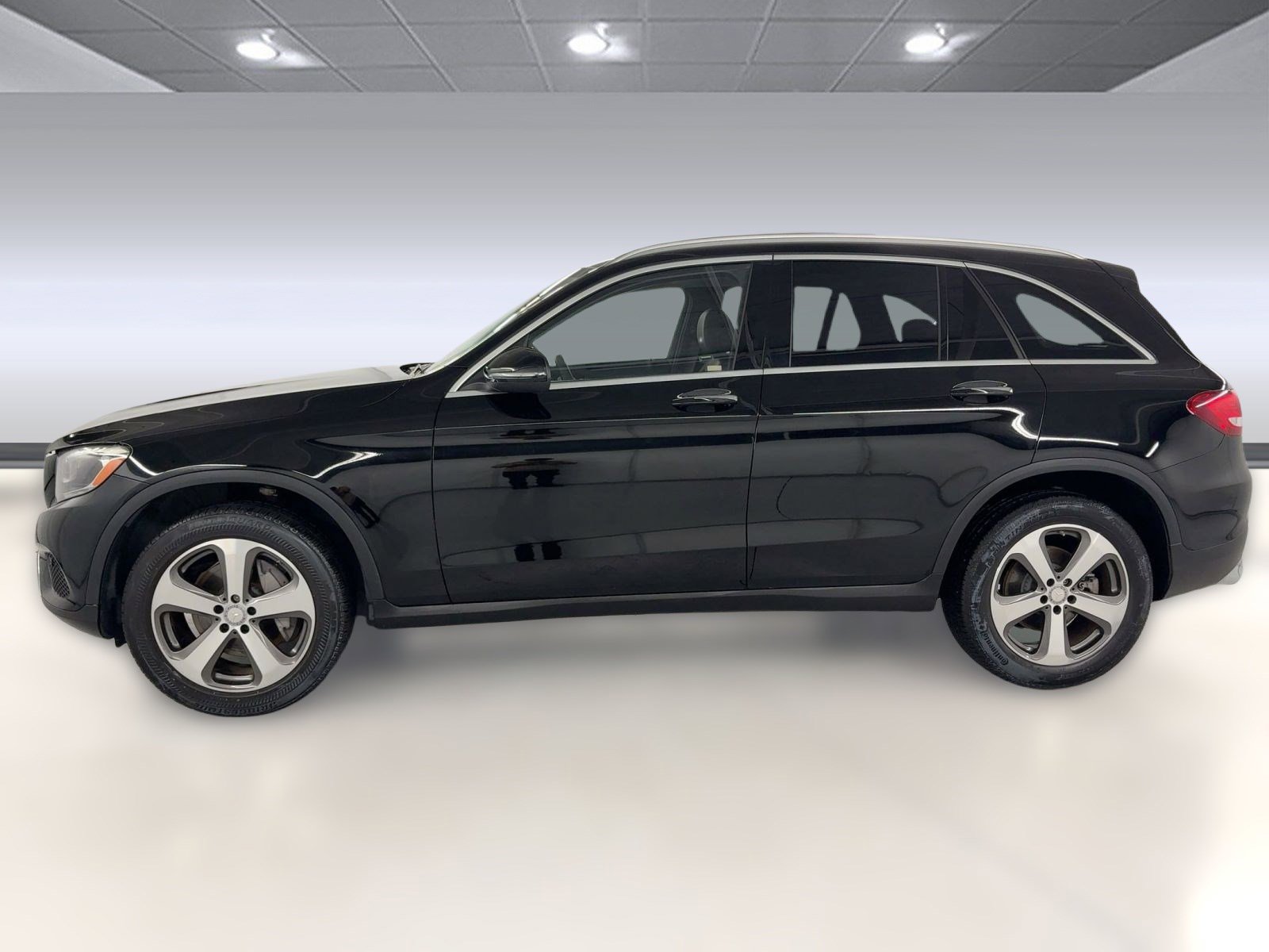 2016 Mercedes Benz GLC 300 photo 2