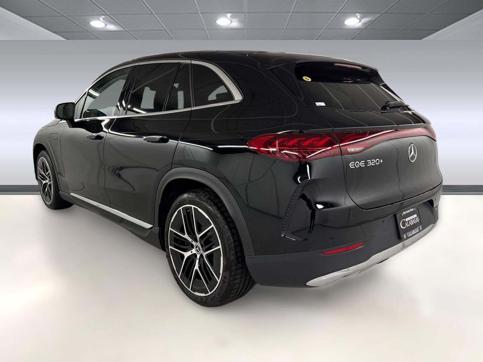 2026 Mercedes Benz EQE SUV photo 2
