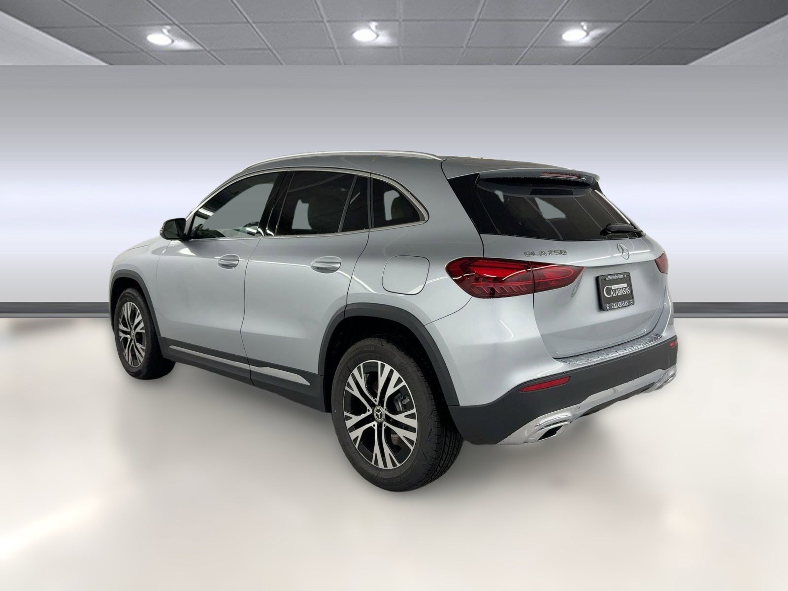 2026 Mercedes Benz GLA 250 photo 3