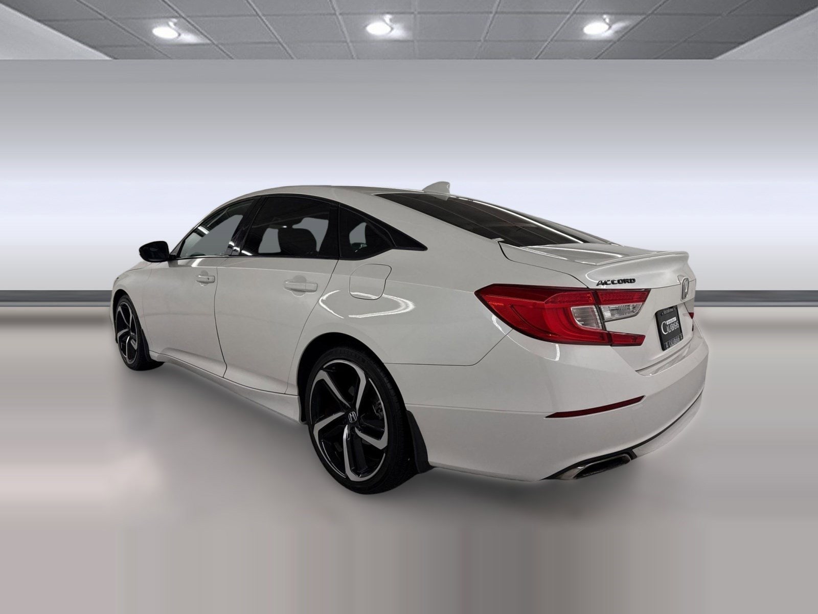 2018 Honda Accord Sport photo 2