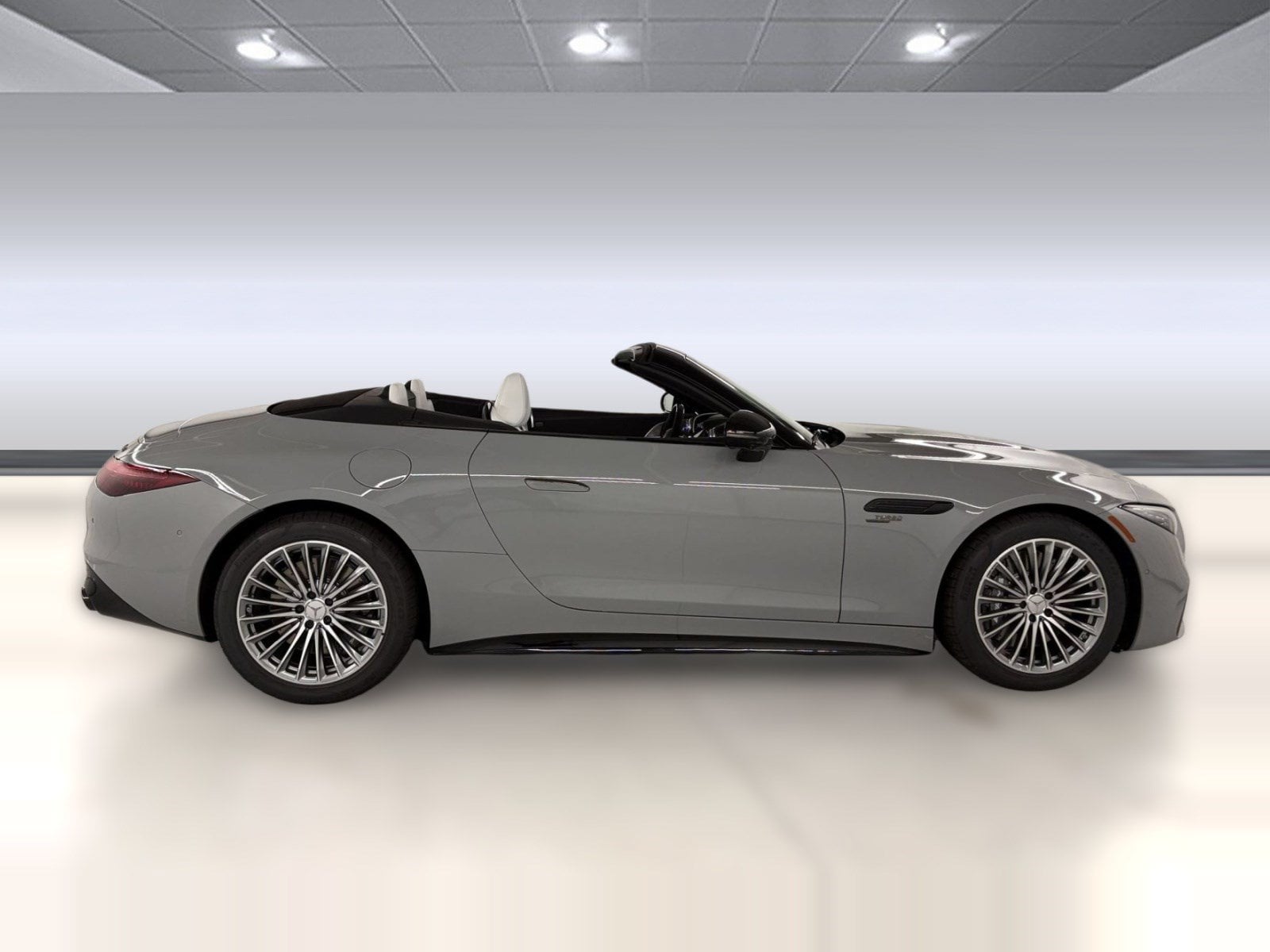 2027 Mercedes-Benz AMG SL 43 Convertible