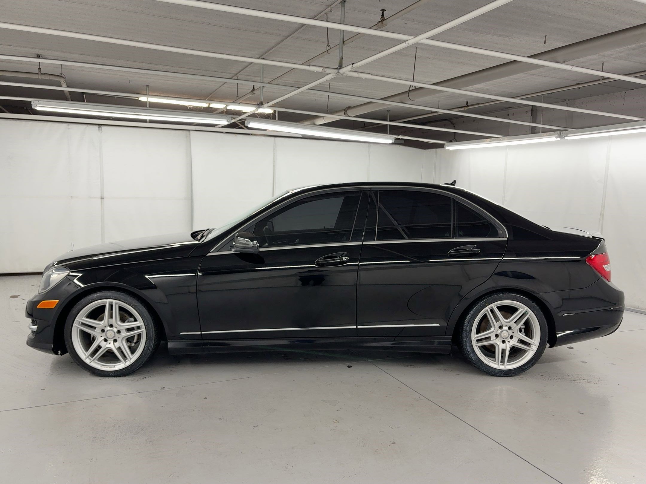 2014 Mercedes Benz C 250 Sport Sedan photo 2