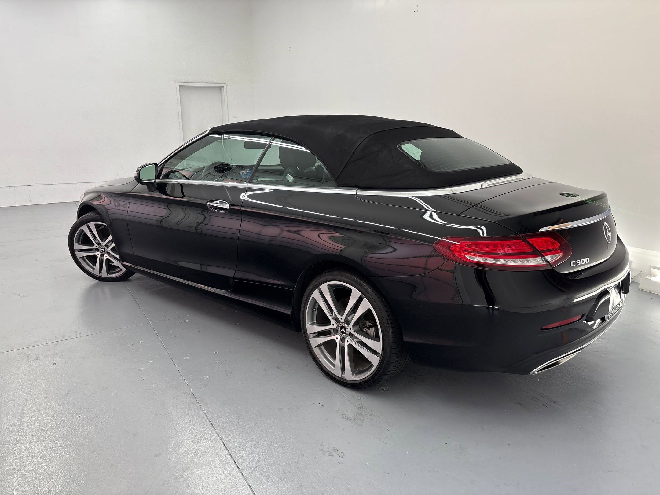 2019 Mercedes Benz C 300 Cabriolet photo 3
