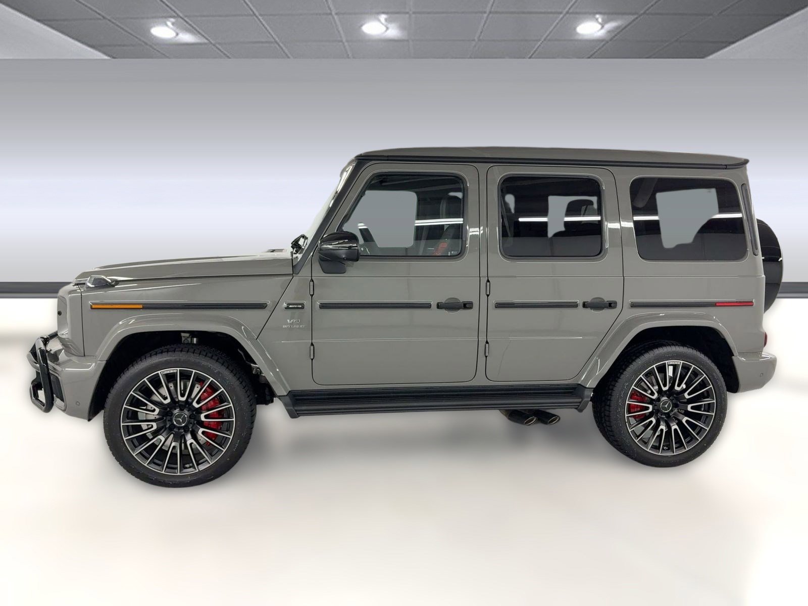 2026 Mercedes Benz G AMG 63 photo 2