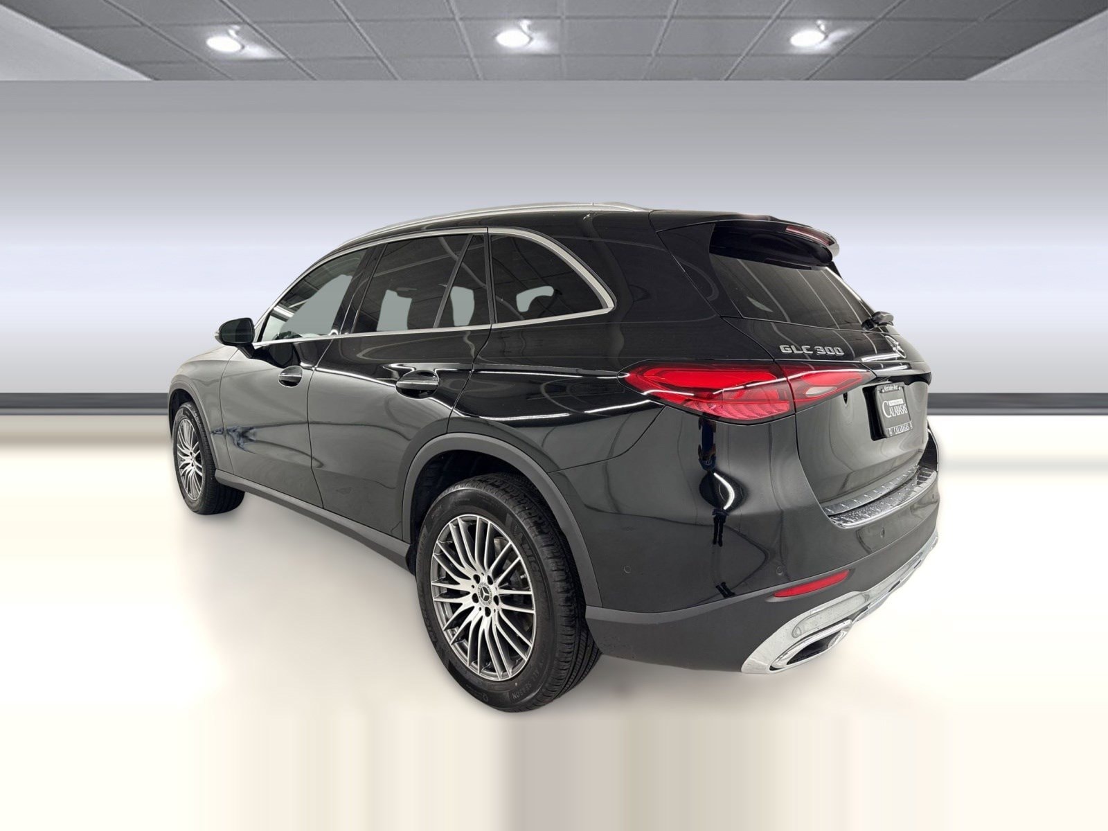 2026 Mercedes-Benz GLC 300 photo 2