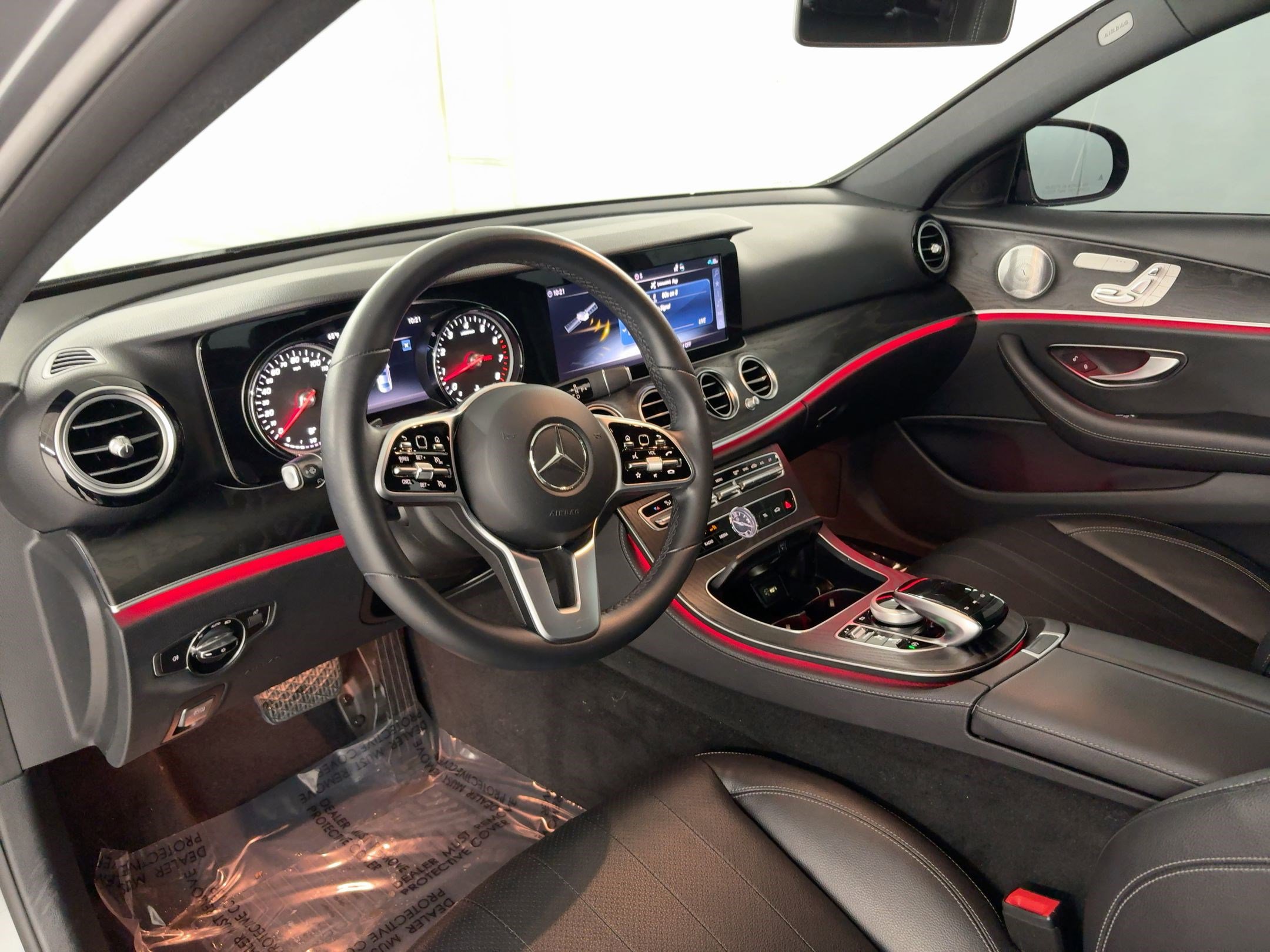 2019 Mercedes Benz E 300 Sedan photo 4