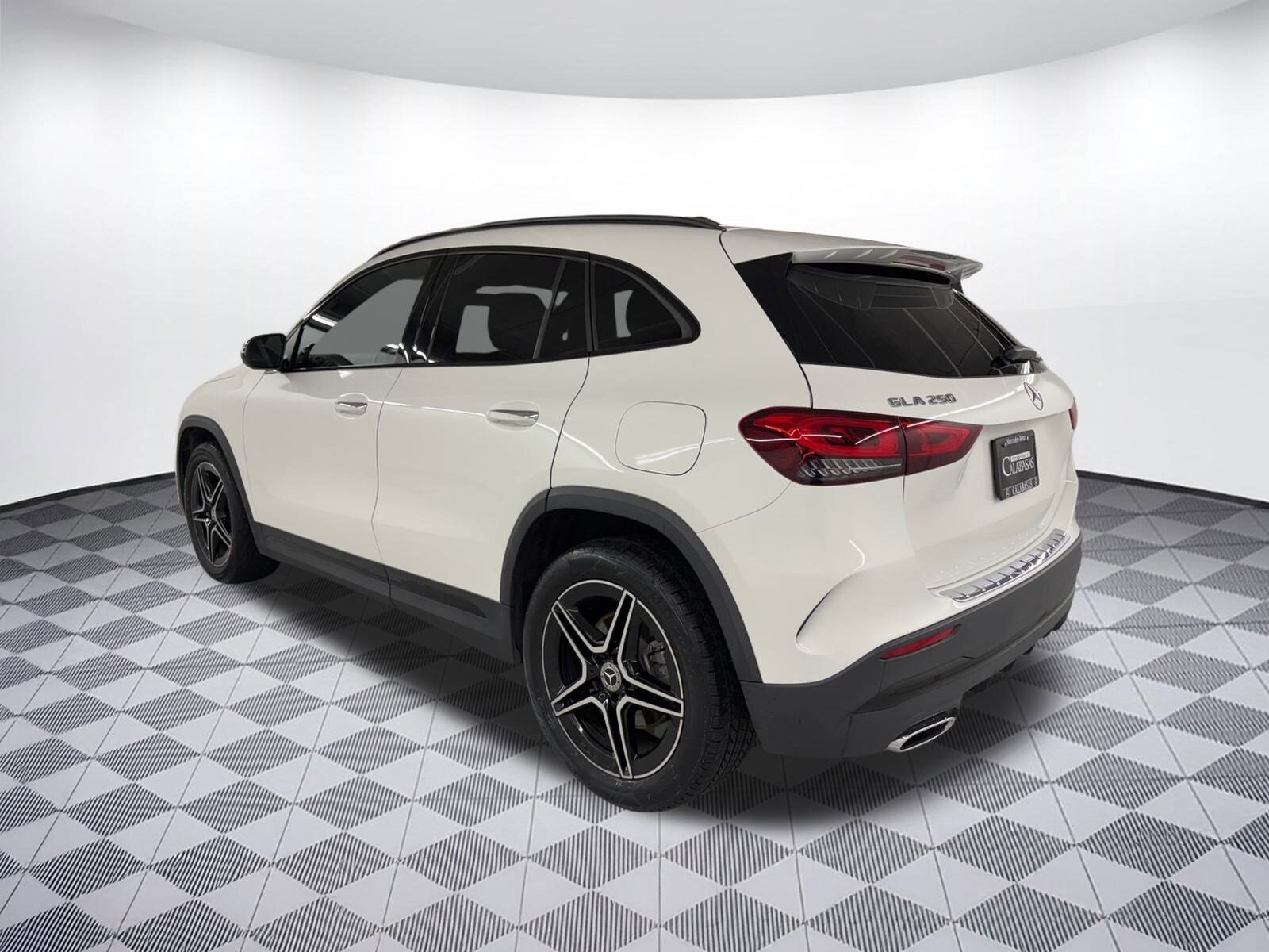 2023 Mercedes Benz GLA 250 photo 3