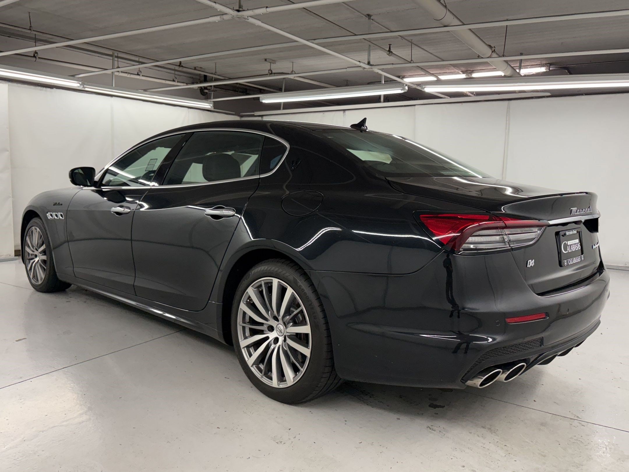 Quattroporte Modena Q4 Sedan