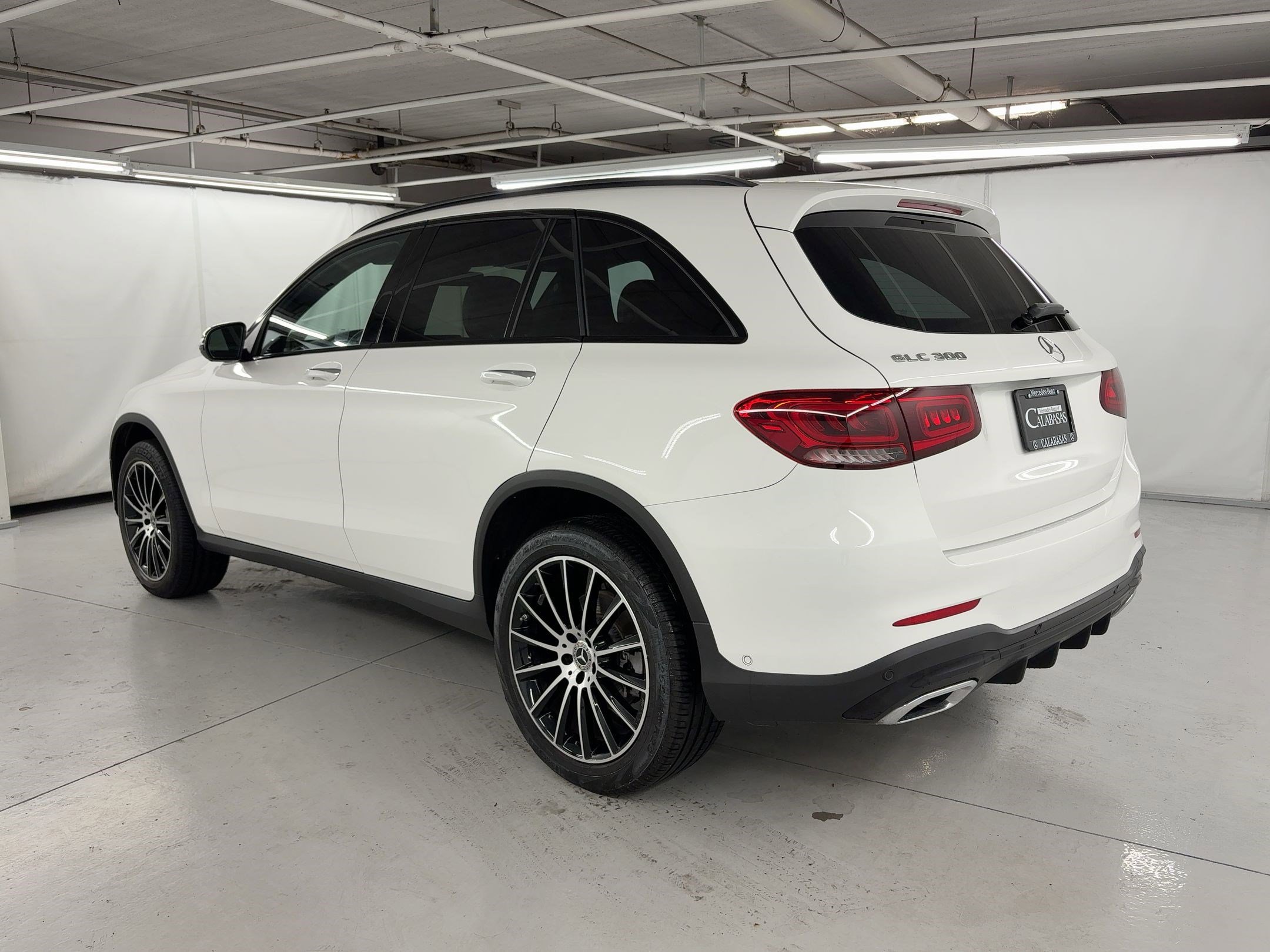 2022 Mercedes Benz GLC 300 photo 3