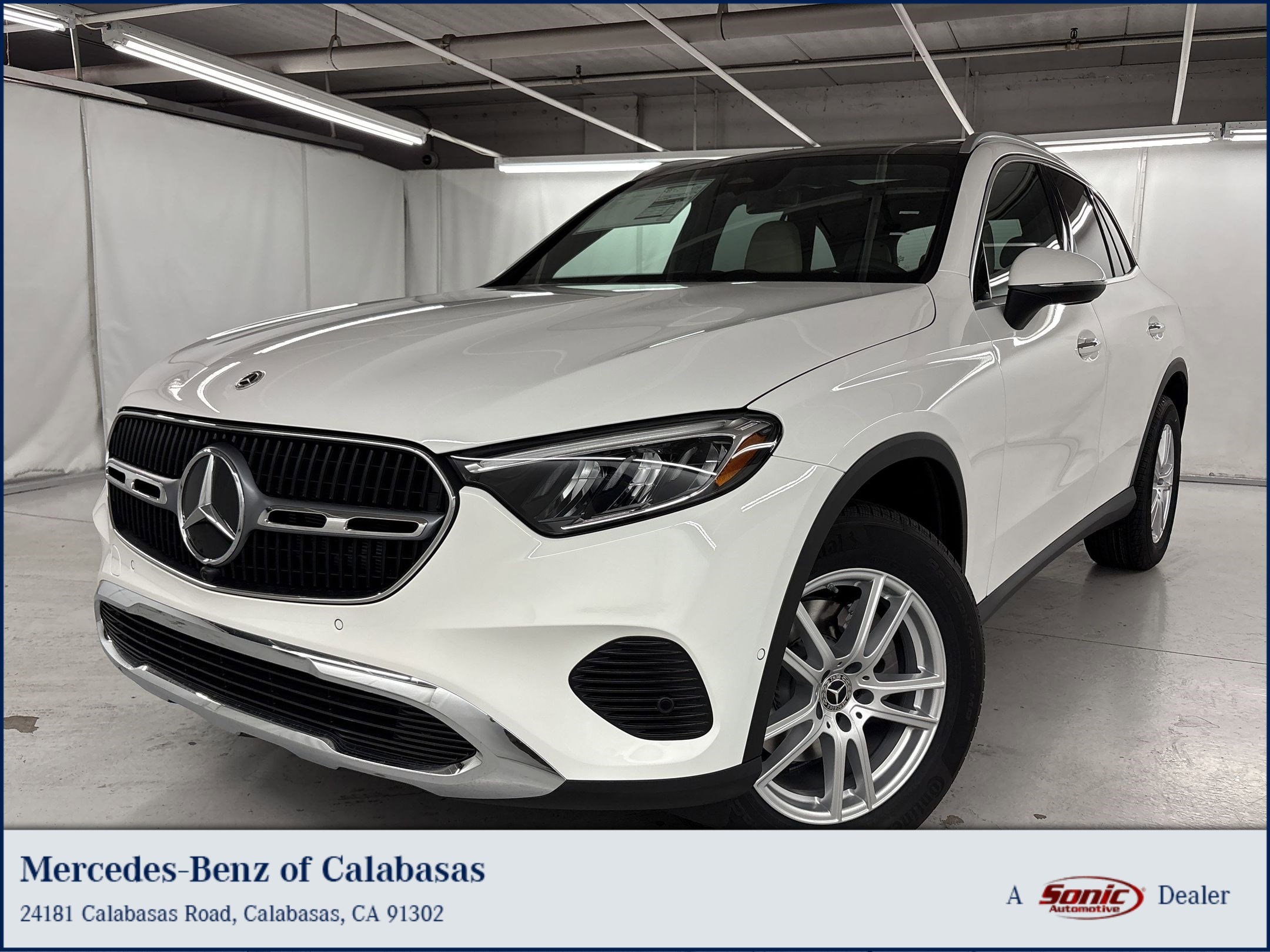 2026 Mercedes-Benz GLC GLC 300's photo