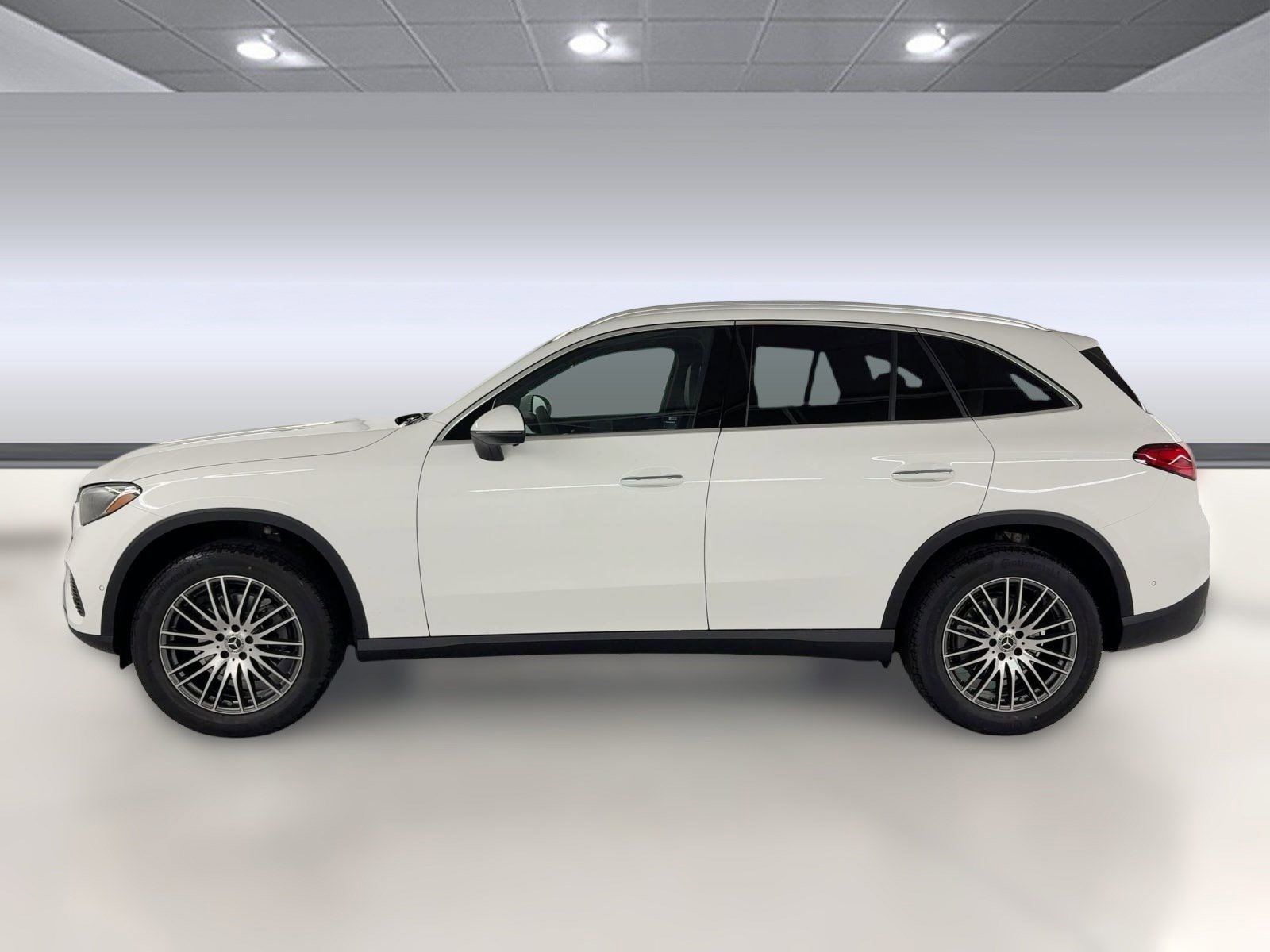 2026 Mercedes Benz GLC 300 photo 2