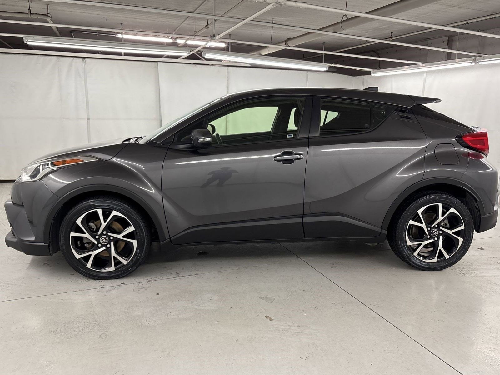 Used 2019 Toyota C-HR XLE with VIN JTNKHMBX0K1031583 for sale in Calabasas, CA