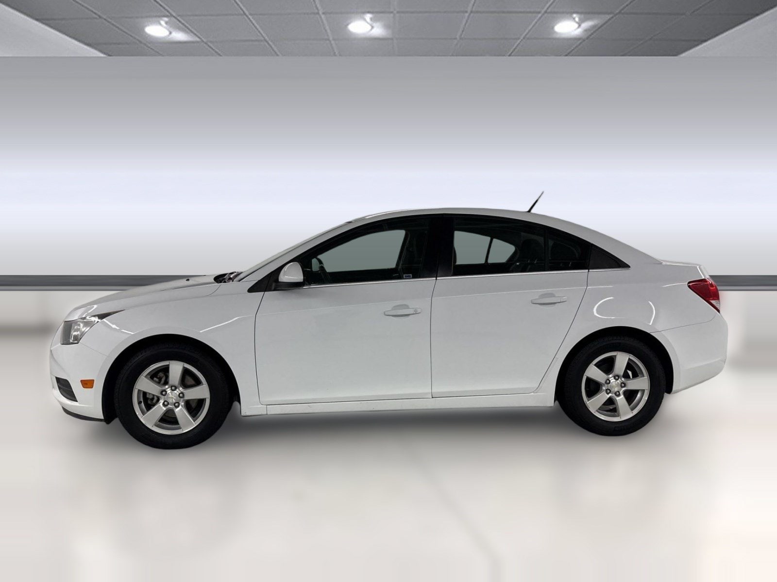 Used 2014 Chevrolet Cruze 1LT with VIN 1G1PC5SB1E7215525 for sale in Calabasas, CA