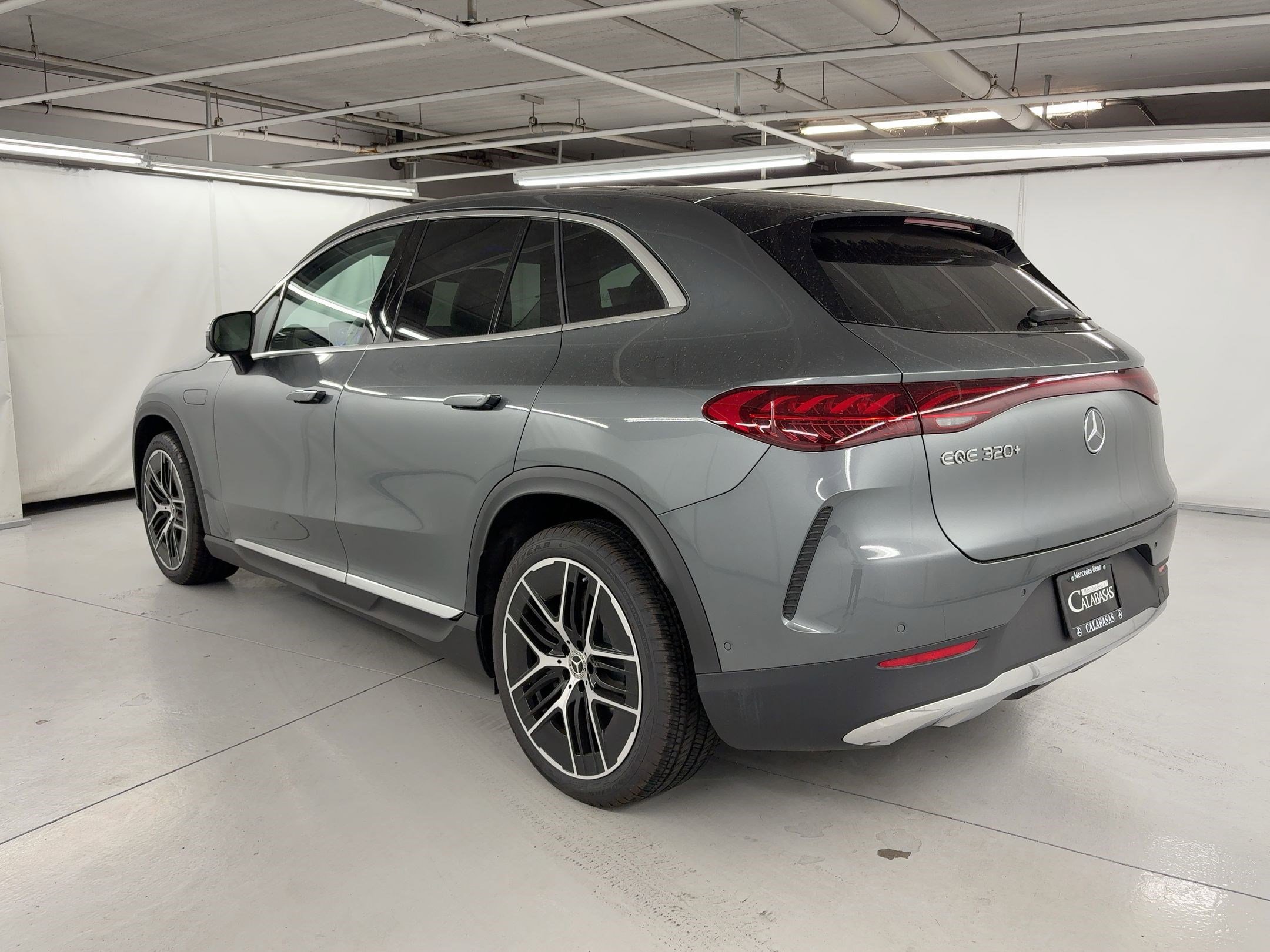 2026 Mercedes Benz EQE SUV photo 3