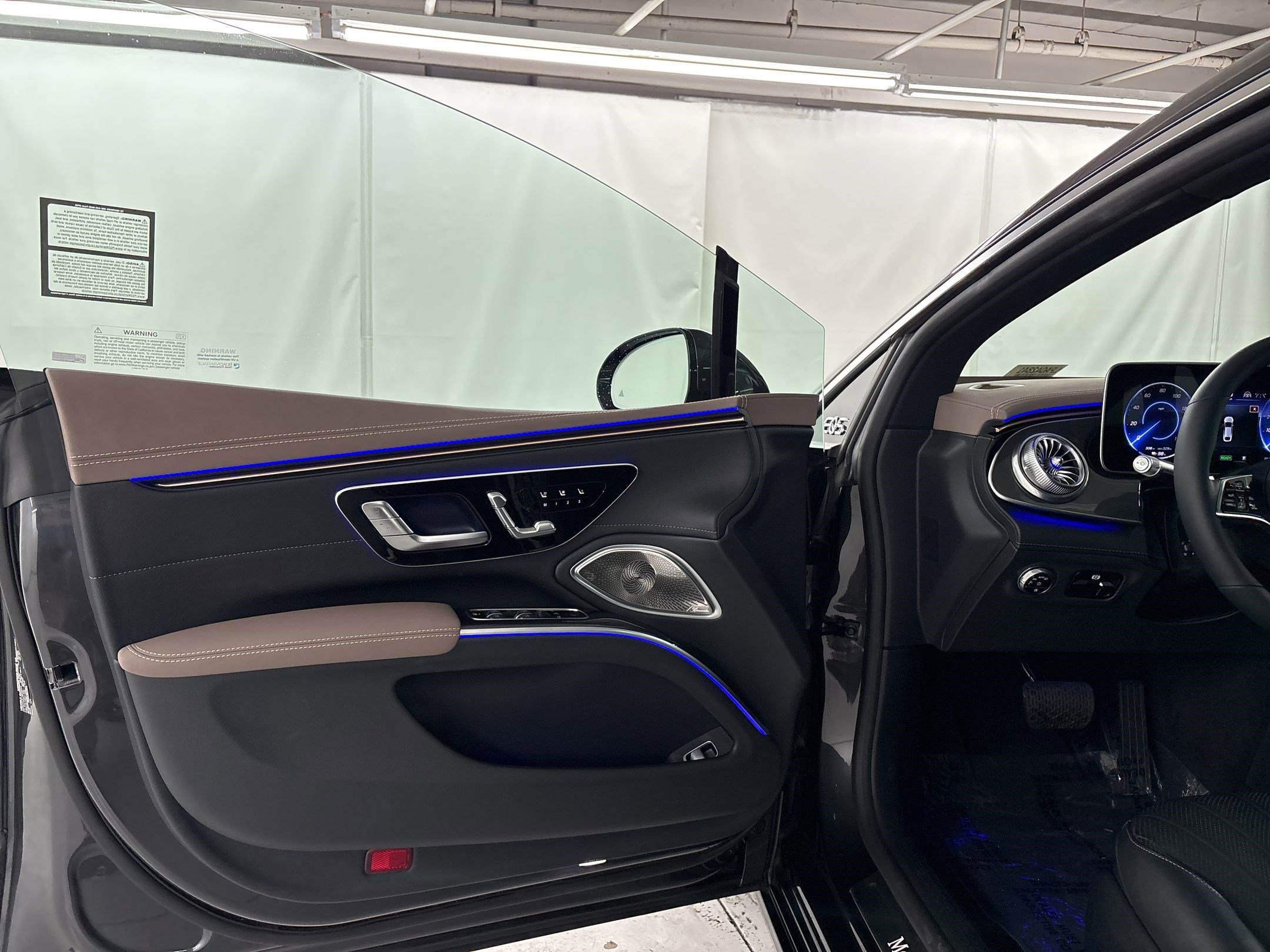 2023 Mercedes-Benz EQS 450 4MATIC photo 4