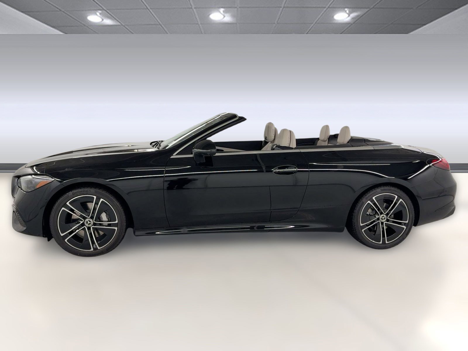 2026 Mercedes Benz CLE 300 4MATIC photo 2