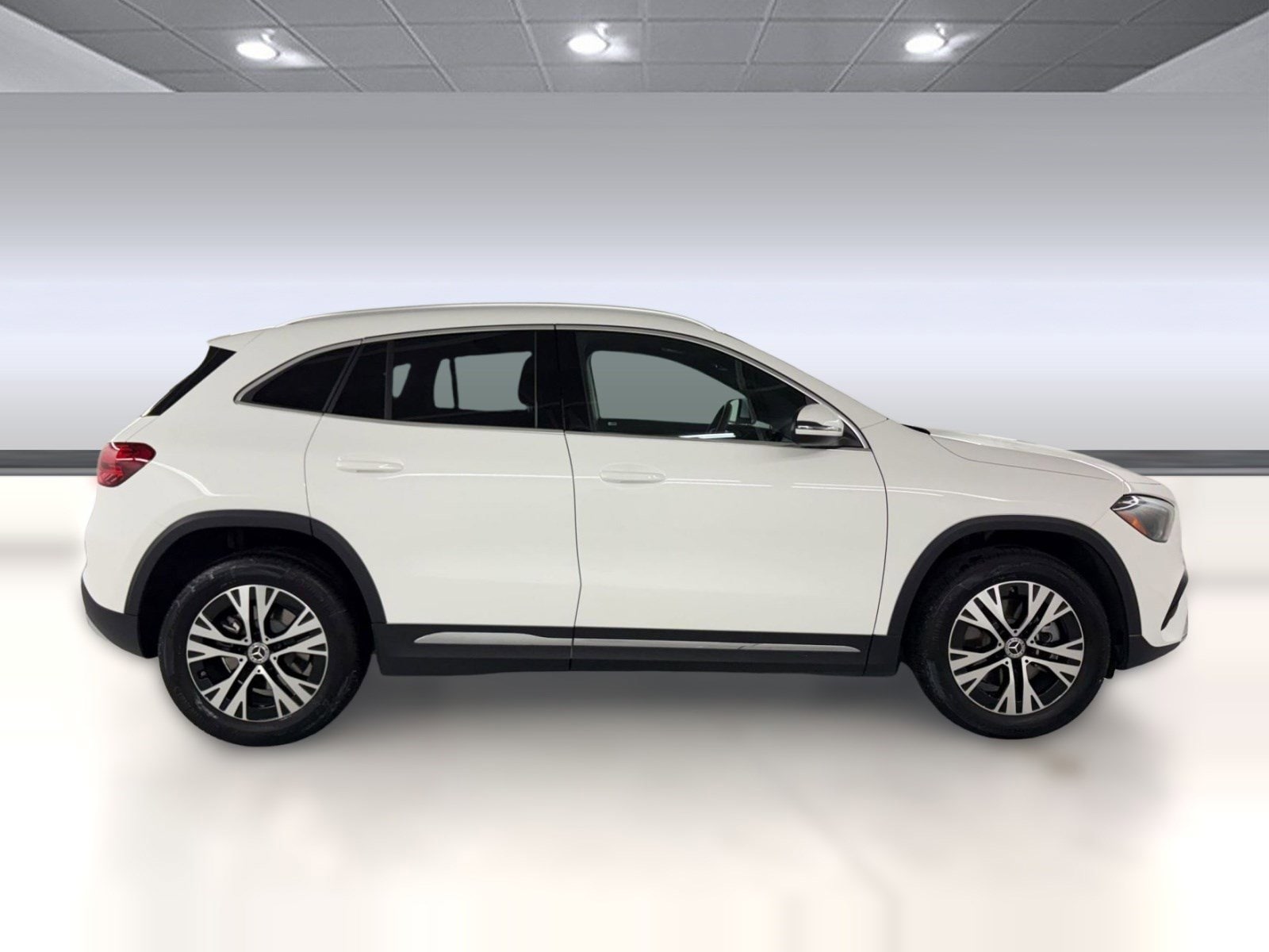 2026 Mercedes-Benz GLA 250 photo 3
