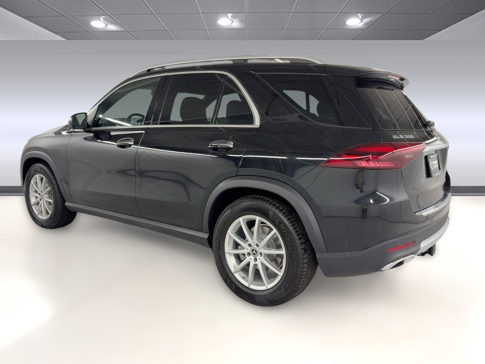 2026 Mercedes Benz GLE 350 4MATIC photo 3