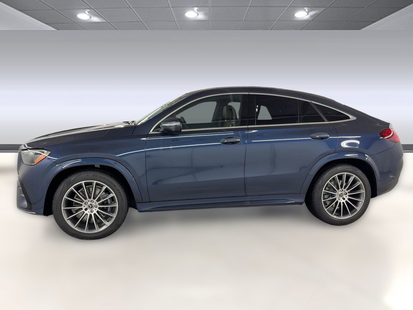 2026 Mercedes Benz GLE 450 4MATIC photo 2