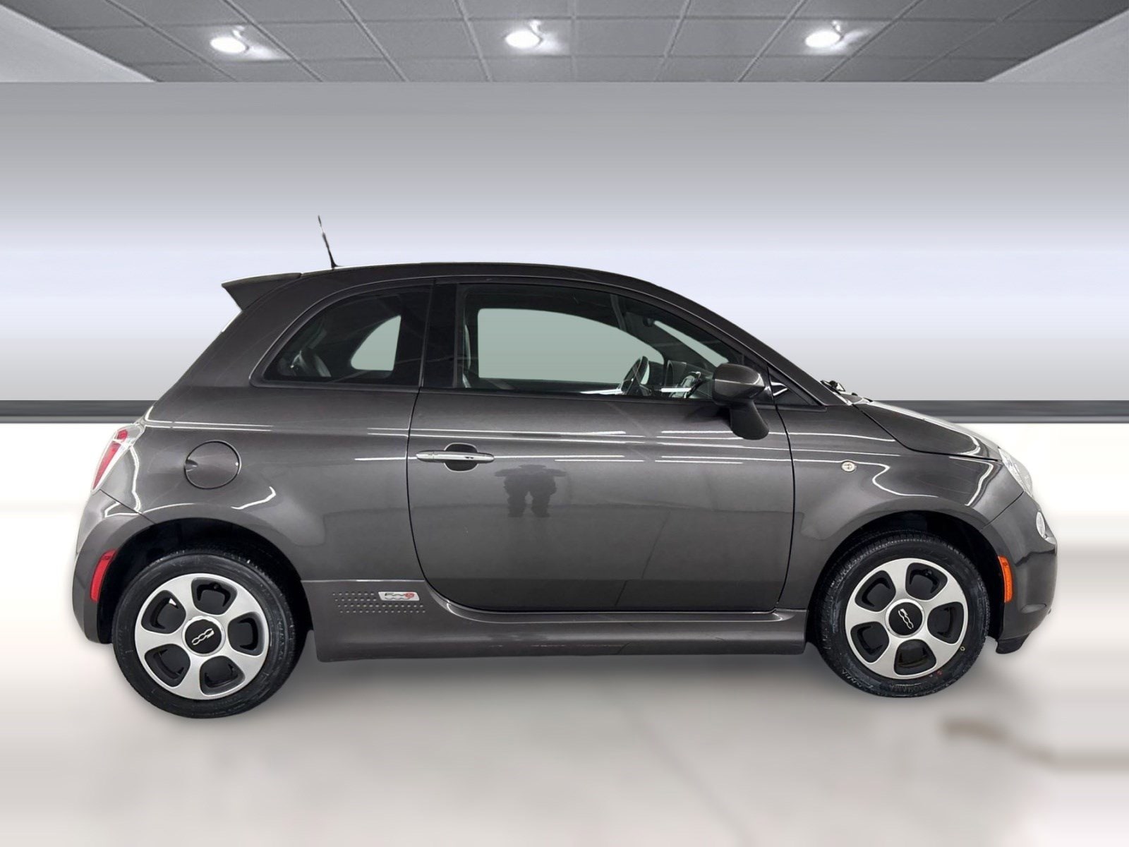 2018 FIAT 500e Battery Electric photo 3