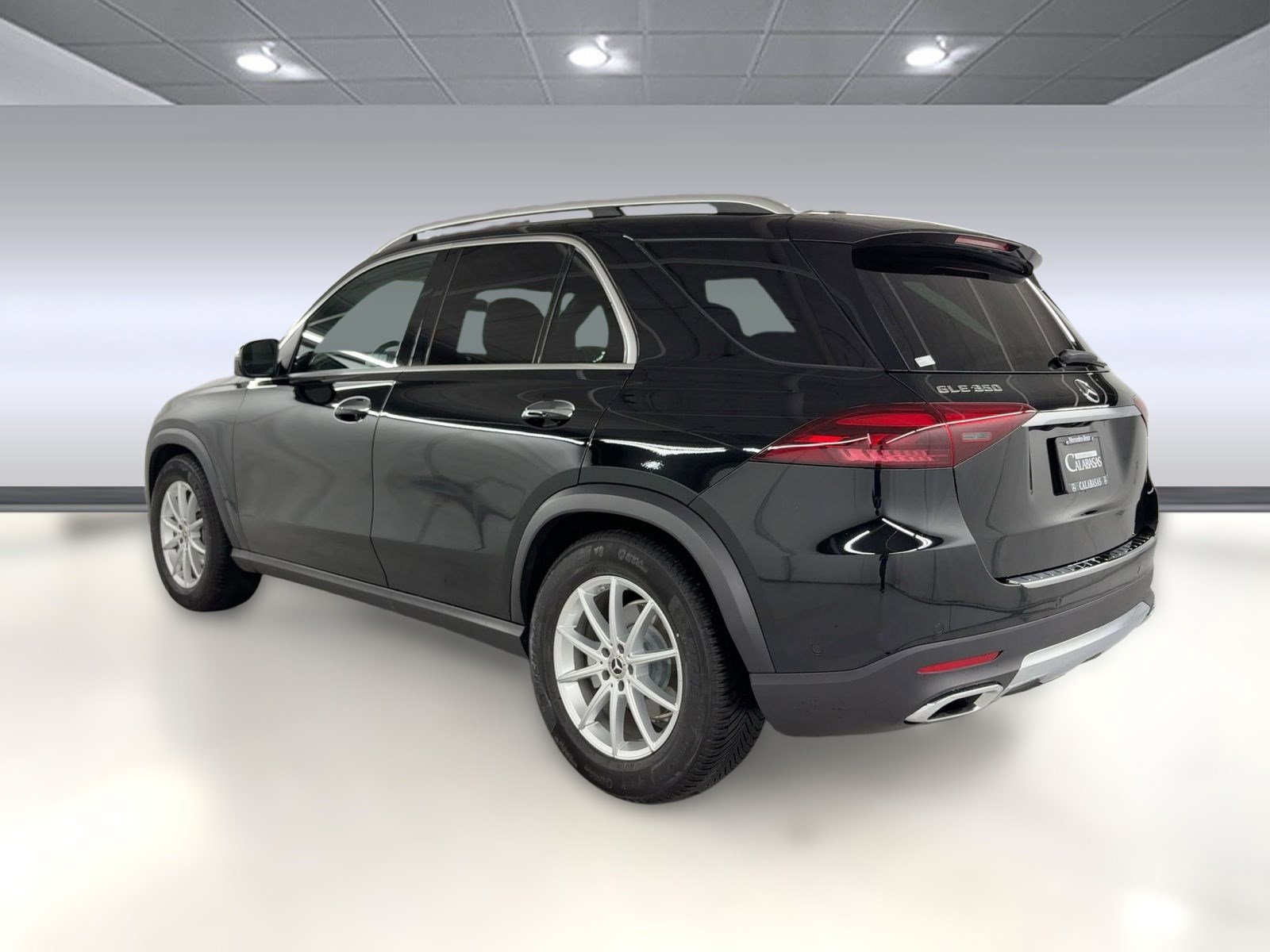 2025 Mercedes Benz GLE 350 4MATIC photo 3