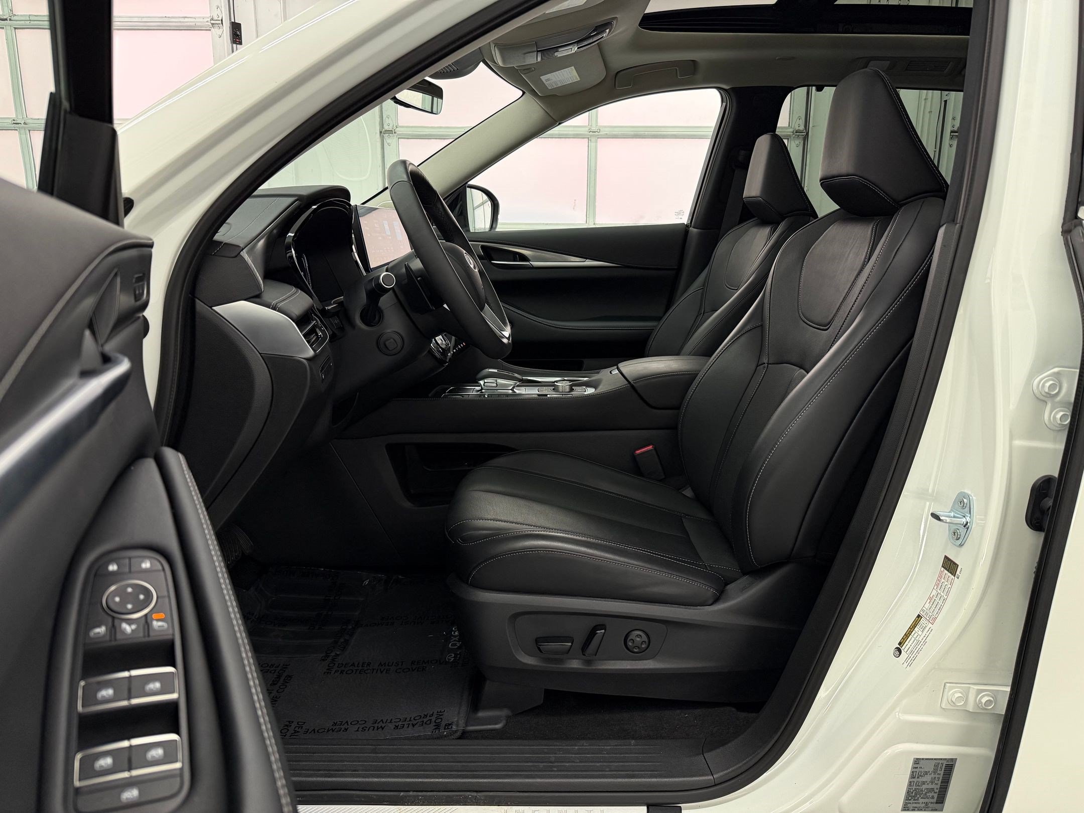 QX60 LUXE SUV
