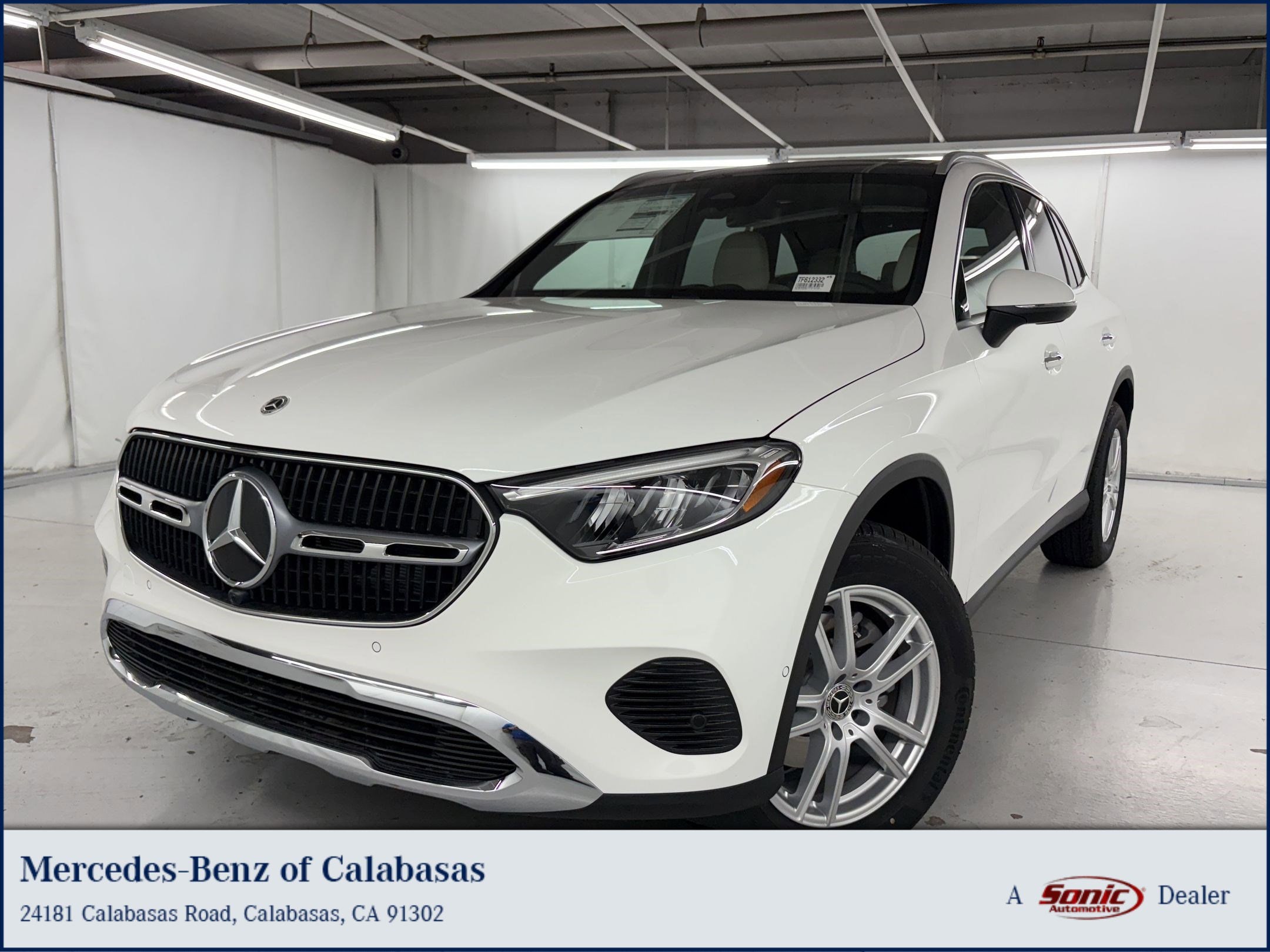 2026 Mercedes-Benz GLC GLC 300's photo