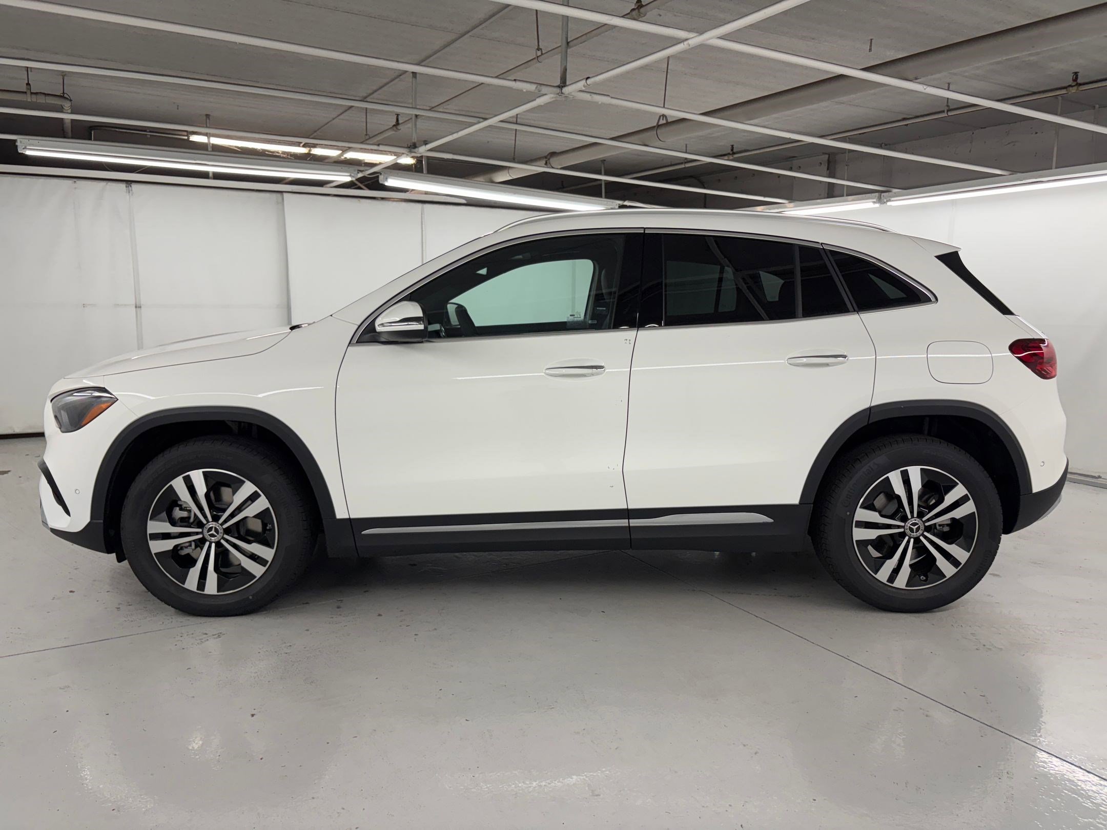 2026 Mercedes Benz GLA 250 photo 2