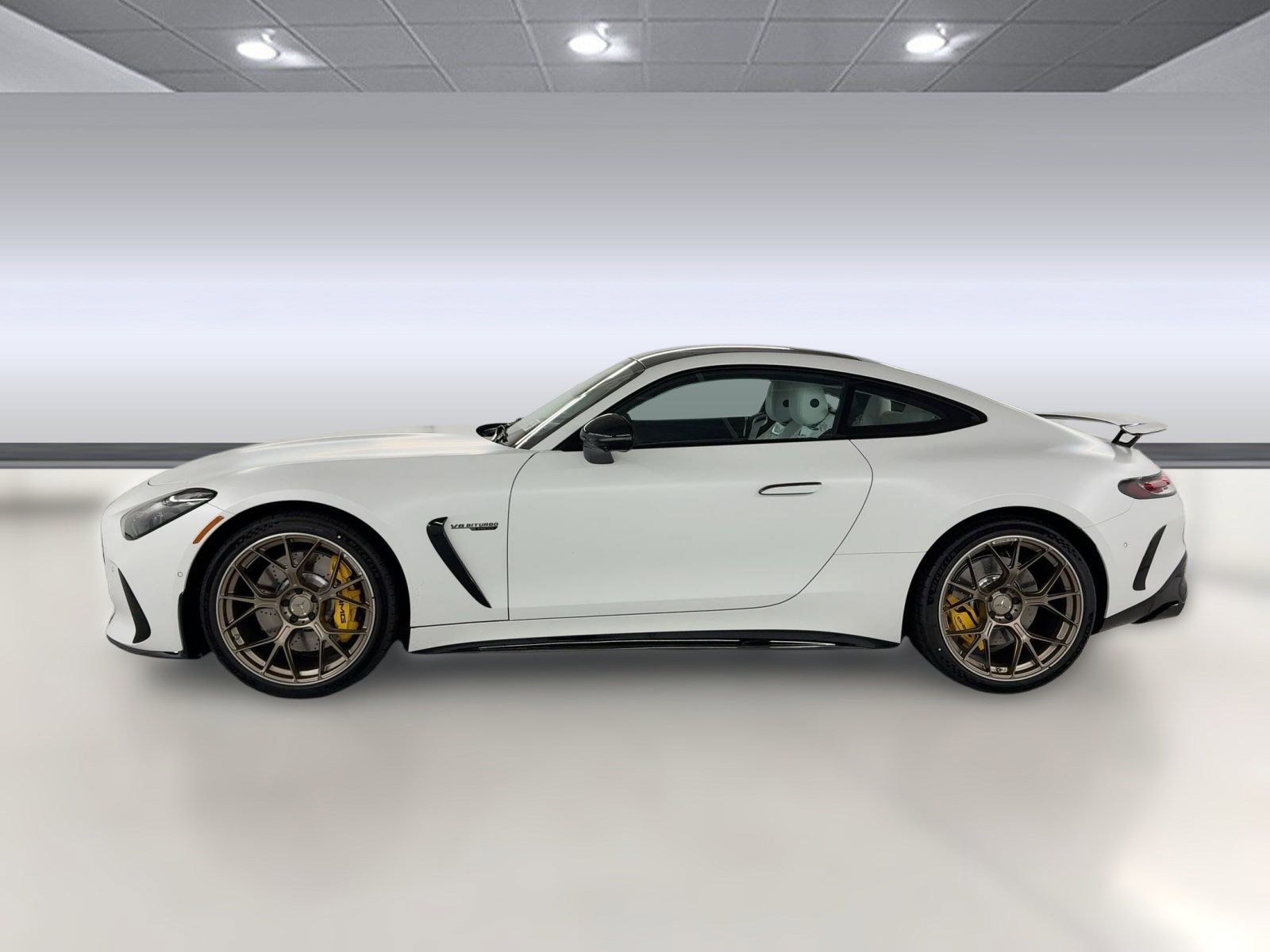 2026 Mercedes Benz AMG GT photo 2