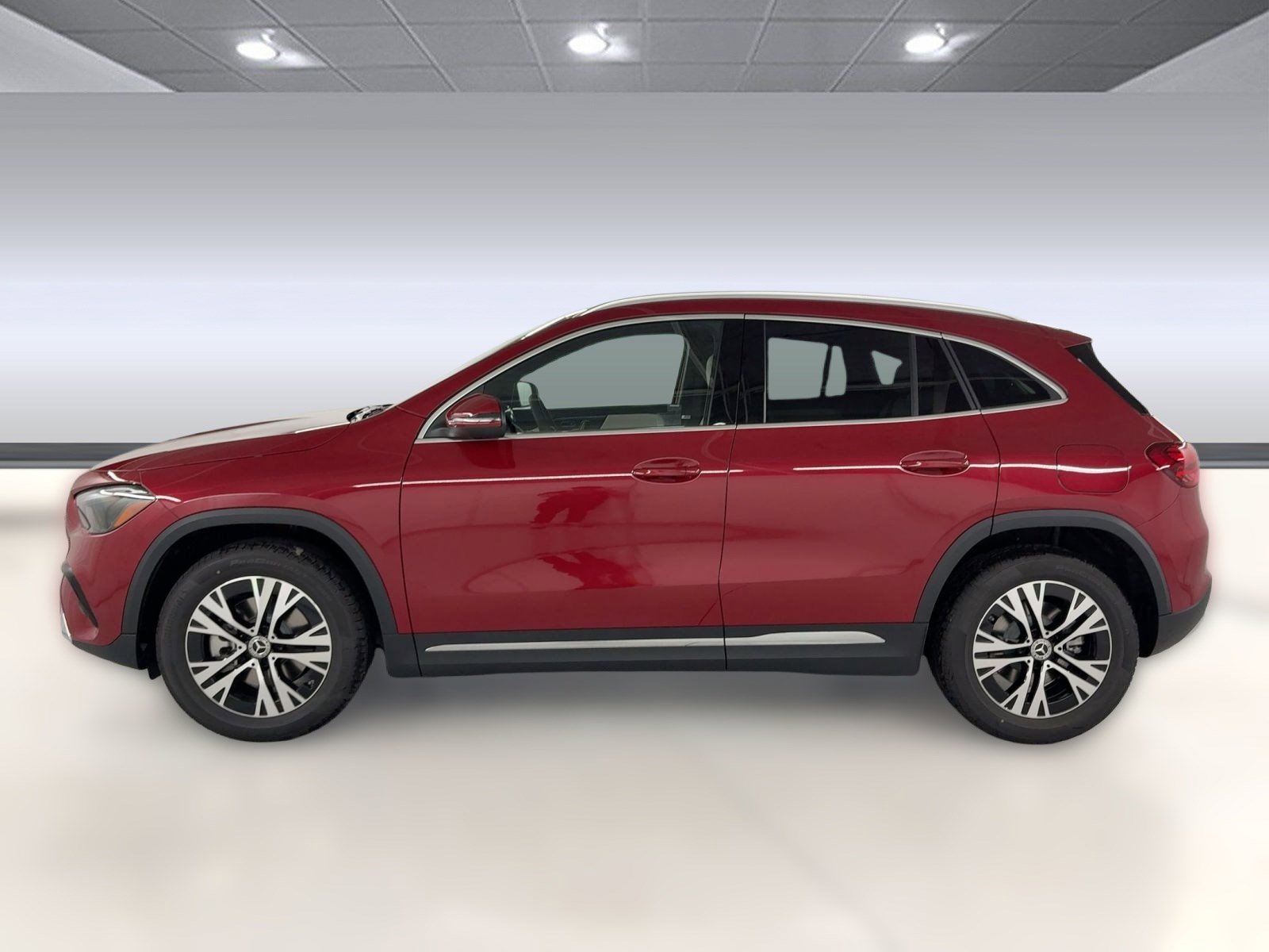 2026 Mercedes Benz GLA 250 photo 2